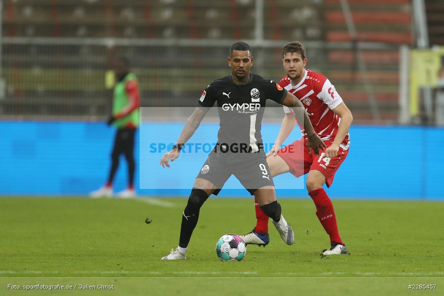 Hendrik Hansen, Daniel Keita Ruel, FLYERALARM Arena, Würzburg, 06.12.2020, DFL, sport, action, Fussball, Deutschland, Dezember 2020, Saison 2020/2021, 2. Bundesliga, SV Sandhausen, FC Würzburger Kickers - Bild-ID: 2285457 Hendrik Hansen, Daniel Keita Ruel, FLYERALARM Arena, Würzburg, 06.12.2020, DFL, sport, action, Fussball, Deutschland, Dezember 2020, Saison 2020/2021, 2. Bundesliga, SV Sandhausen, FC Würzburger Kickers - Bild-ID: 2285457