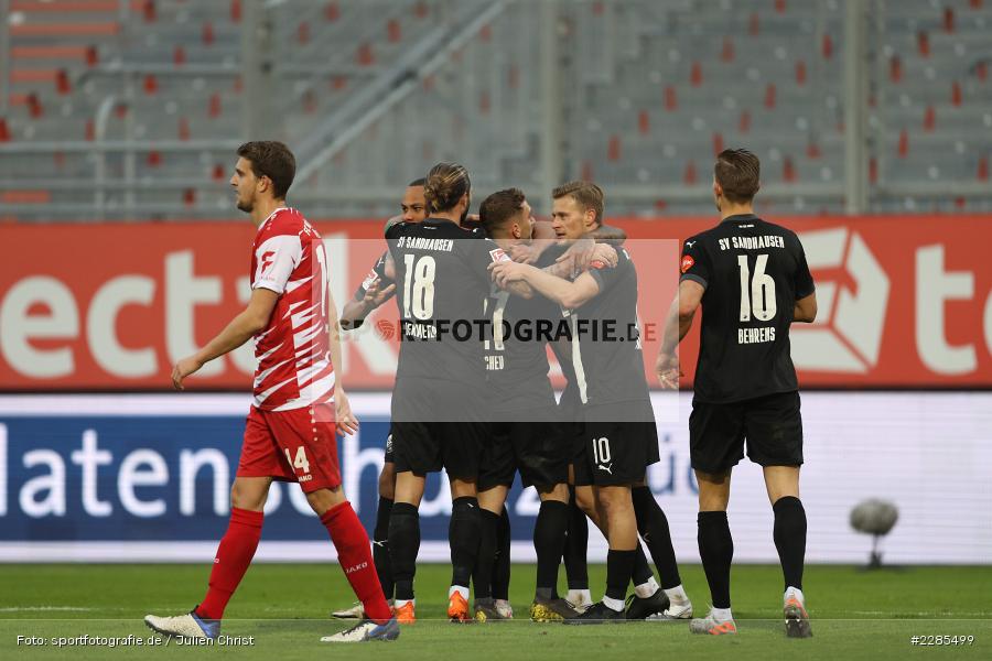 Dennis Diekmeier, Kevin Behrens, Emotionen, Hendrik Hansen, Jubel, Daniel Keita Ruel, FLYERALARM Arena, Würzburg, 06.12.2020, DFL, sport, action, Fussball, Deutschland, Dezember 2020, Saison 2020/2021, 2. Bundesliga, SV Sandhausen, FC Würzburger Kickers - Bild-ID: 2285499