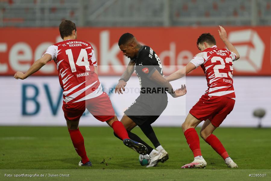 Hendrik Hansen, Florian Flecker, Daniel Keita Ruel, FLYERALARM Arena, Würzburg, 06.12.2020, DFL, sport, action, Fussball, Deutschland, Dezember 2020, Saison 2020/2021, 2. Bundesliga, SV Sandhausen, FC Würzburger Kickers - Bild-ID: 2285507