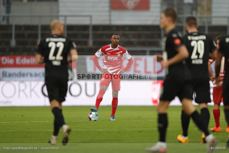 bedient, enttäuscht, Saliou Sané, FLYERALARM Arena, Würzburg, 06.12.2020, DFL, sport, action, Fussball, Deutschland, Dezember 2020, Saison 2020/2021, 2. Bundesliga, SV Sandhausen, FC Würzburger Kickers - Bild-ID: 2285518 bedient, enttäuscht, Saliou Sané, FLYERALARM Arena, Würzburg, 06.12.2020, DFL, sport, action, Fussball, Deutschland, Dezember 2020, Saison 2020/2021, 2. Bundesliga, SV Sandhausen, FC Würzburger Kickers - Bild-ID: 2285518