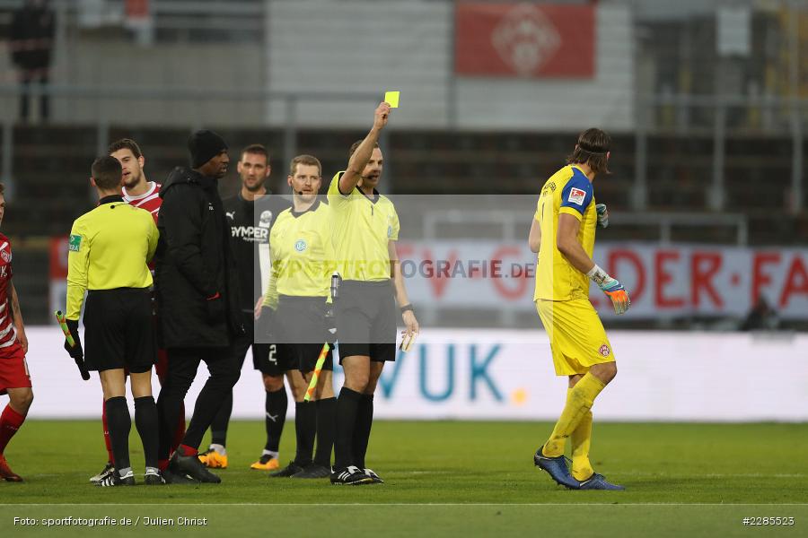 Gelbe Karte, Sören Storks, Niederlage, Abpfiff, Enttäuscht, Sauer, Fabian Giefer, FLYERALARM Arena, Würzburg, 06.12.2020, DFL, sport, action, Fussball, Deutschland, Dezember 2020, Saison 2020/2021, 2. Bundesliga, SV Sandhausen, FC Würzburger Kickers - Bild-ID: 2285523 Gelbe Karte, Sören Storks, Niederlage, Abpfiff, Enttäuscht, Sauer, Fabian Giefer, FLYERALARM Arena, Würzburg, 06.12.2020, DFL, sport, action, Fussball, Deutschland, Dezember 2020, Saison 2020/2021, 2. Bundesliga, SV Sandhausen, FC Würzburger Kickers - Bild-ID: 2285523