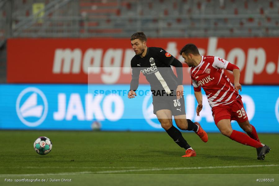 Robert Herrmann, Alexander Esswein, FLYERALARM Arena, Würzburg, 06.12.2020, DFL, sport, action, Fussball, Deutschland, Dezember 2020, Saison 2020/2021, 2. Bundesliga, SV Sandhausen, FC Würzburger Kickers - Bild-ID: 2285525