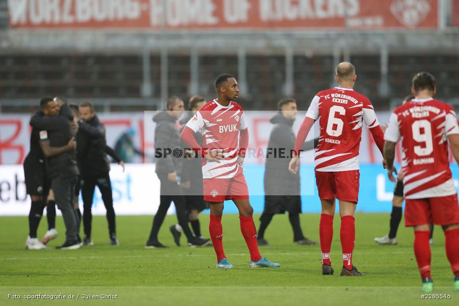 Enttäuschung, enttäuscht, Dominic Baumann, Tobias Kraulich, Saliou Sané, FLYERALARM Arena, Würzburg, 06.12.2020, DFL, sport, action, Fussball, Deutschland, Dezember 2020, Saison 2020/2021, 2. Bundesliga, SV Sandhausen, FC Würzburger Kickers - Bild-ID: 2285546 Enttäuschung, enttäuscht, Dominic Baumann, Tobias Kraulich, Saliou Sané, FLYERALARM Arena, Würzburg, 06.12.2020, DFL, sport, action, Fussball, Deutschland, Dezember 2020, Saison 2020/2021, 2. Bundesliga, SV Sandhausen, FC Würzburger Kickers - Bild-ID: 2285546
