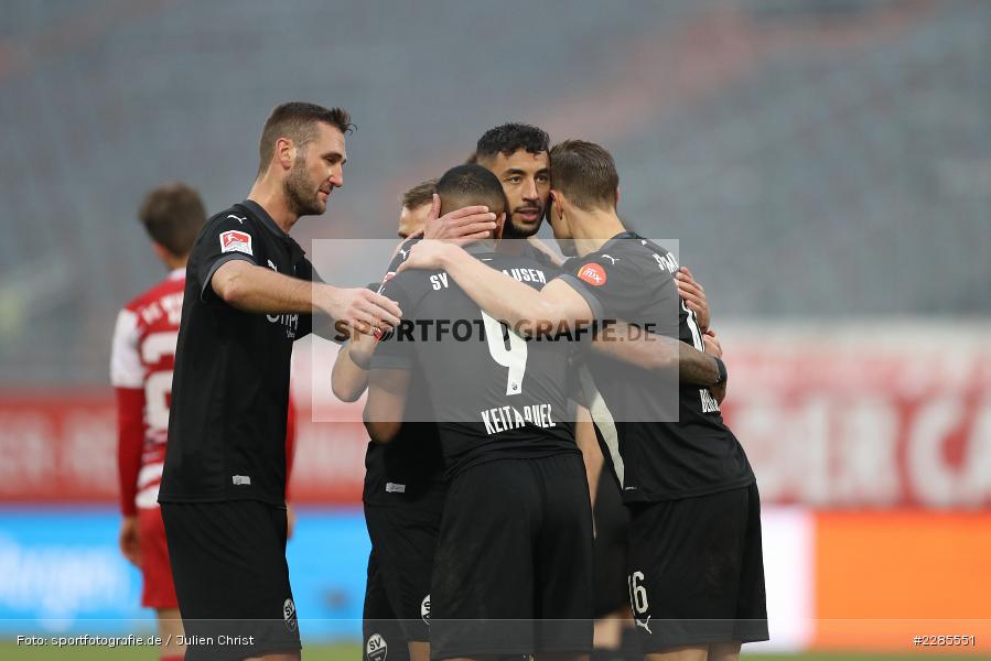 Tor, Emotionen, Daniel Keita Ruel, Kevin Behrens, Torjubel, Aziz Bouhaddouz, FLYERALARM Arena, Würzburg, 06.12.2020, DFL, sport, action, Fussball, Deutschland, Dezember 2020, Saison 2020/2021, 2. Bundesliga, SV Sandhausen, FC Würzburger Kickers - Bild-ID: 2285551 Tor, Emotionen, Daniel Keita Ruel, Kevin Behrens, Torjubel, Aziz Bouhaddouz, FLYERALARM Arena, Würzburg, 06.12.2020, DFL, sport, action, Fussball, Deutschland, Dezember 2020, Saison 2020/2021, 2. Bundesliga, SV Sandhausen, FC Würzburger Kickers - Bild-ID: 2285551