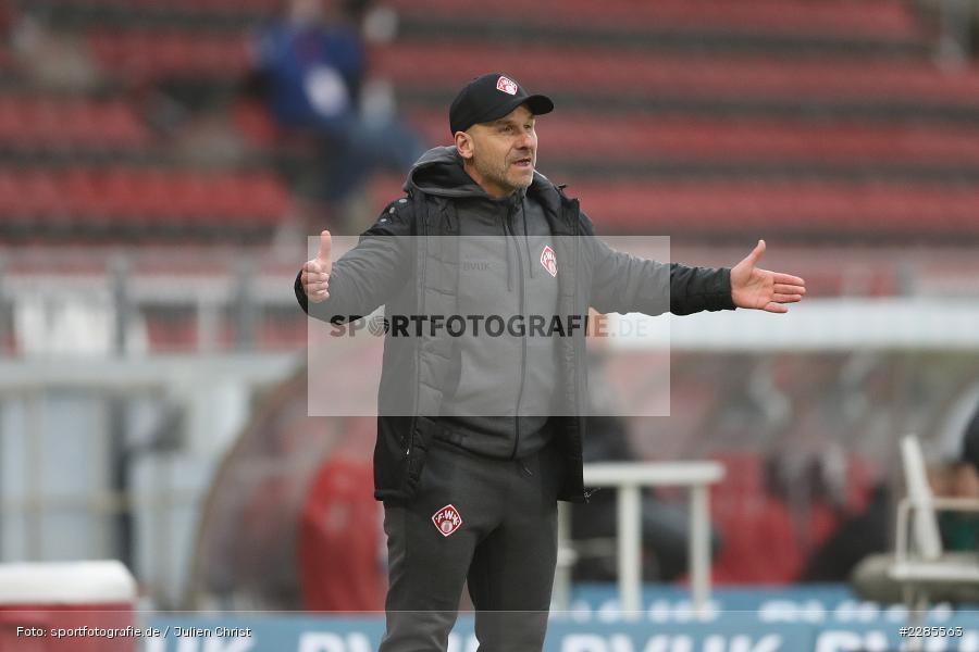 enttäuscht, Hände, gestikuliert, Bernhard Trares, FLYERALARM Arena, Würzburg, 06.12.2020, DFL, sport, action, Fussball, Deutschland, Dezember 2020, Saison 2020/2021, 2. Bundesliga, SV Sandhausen, FC Würzburger Kickers - Bild-ID: 2285563