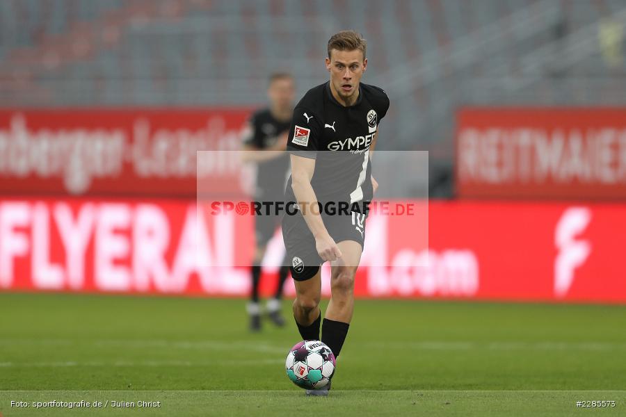 Julius Biada, FLYERALARM Arena, Würzburg, 06.12.2020, DFL, sport, action, Fussball, Deutschland, Dezember 2020, Saison 2020/2021, 2. Bundesliga, SV Sandhausen, FC Würzburger Kickers - Bild-ID: 2285573
