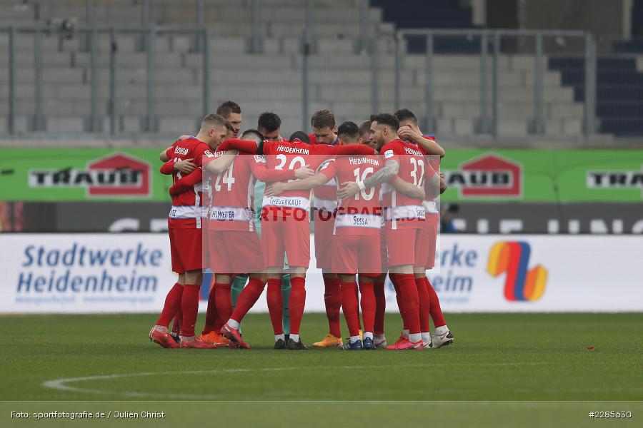 Mannschaftskreis, Voith-Arena, Heidenheim, 12.12.2020, DFL, sport, action, Fussball, Deutschland, Dezember 2020, Saison 2020/2021, 2. Bundesliga, Hannover 96, 1. FC Heidenheim 1846 - Bild-ID: 2285630 Mannschaftskreis, Voith-Arena, Heidenheim, 12.12.2020, DFL, sport, action, Fussball, Deutschland, Dezember 2020, Saison 2020/2021, 2. Bundesliga, Hannover 96, 1. FC Heidenheim 1846 - Bild-ID: 2285630