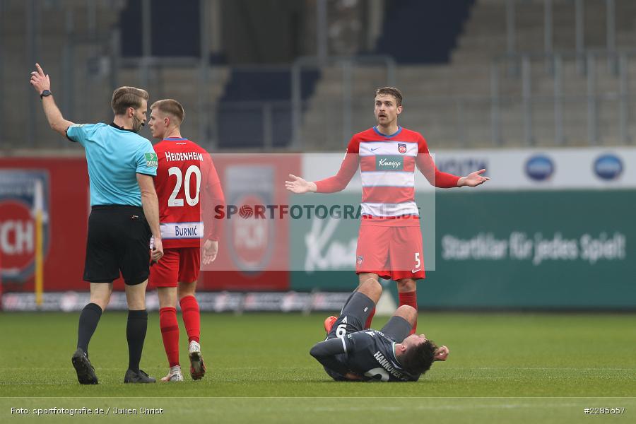 Sven Waschitzki, Hendrik Weydandt, Oliver Hüsing, Voith-Arena, Heidenheim, 12.12.2020, DFL, sport, action, Fussball, Deutschland, Dezember 2020, Saison 2020/2021, 2. Bundesliga, Hannover 96, 1. FC Heidenheim 1846 - Bild-ID: 2285657 Sven Waschitzki, Hendrik Weydandt, Oliver Hüsing, Voith-Arena, Heidenheim, 12.12.2020, DFL, sport, action, Fussball, Deutschland, Dezember 2020, Saison 2020/2021, 2. Bundesliga, Hannover 96, 1. FC Heidenheim 1846 - Bild-ID: 2285657