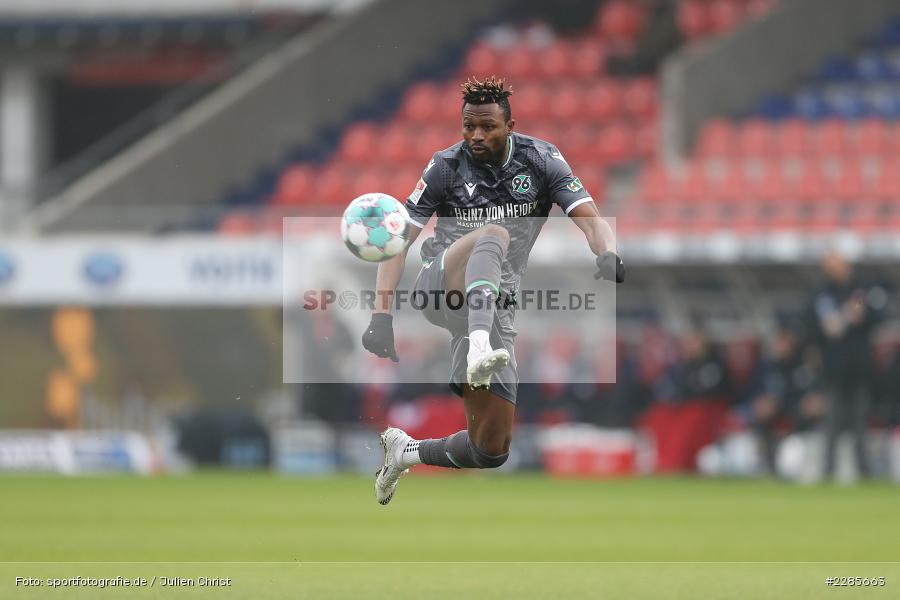Patrick Twumasi, Voith-Arena, Heidenheim, 12.12.2020, DFL, sport, action, Fussball, Deutschland, Dezember 2020, Saison 2020/2021, 2. Bundesliga, Hannover 96, 1. FC Heidenheim 1846 - Bild-ID: 2285663 Patrick Twumasi, Voith-Arena, Heidenheim, 12.12.2020, DFL, sport, action, Fussball, Deutschland, Dezember 2020, Saison 2020/2021, 2. Bundesliga, Hannover 96, 1. FC Heidenheim 1846 - Bild-ID: 2285663
