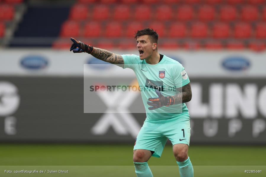 Anweisungen, Hände, gestikuliert, Kevin Müller, Voith-Arena, Heidenheim, 12.12.2020, DFL, sport, action, Fussball, Deutschland, Dezember 2020, Saison 2020/2021, 2. Bundesliga, Hannover 96, 1. FC Heidenheim 1846 - Bild-ID: 2285681