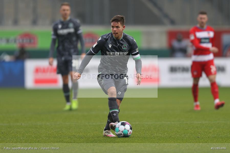 Dominik Kaiser, Voith-Arena, Heidenheim, 12.12.2020, DFL, sport, action, Fussball, Deutschland, Dezember 2020, Saison 2020/2021, 2. Bundesliga, Hannover 96, 1. FC Heidenheim 1846 - Bild-ID: 2285694