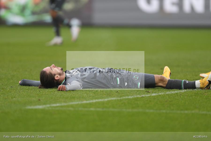 enttäuscht, Valmir Sulejmani, Voith-Arena, Heidenheim, 12.12.2020, DFL, sport, action, Fussball, Deutschland, Dezember 2020, Saison 2020/2021, 2. Bundesliga, Hannover 96, 1. FC Heidenheim 1846 - Bild-ID: 2285696 enttäuscht, Valmir Sulejmani, Voith-Arena, Heidenheim, 12.12.2020, DFL, sport, action, Fussball, Deutschland, Dezember 2020, Saison 2020/2021, 2. Bundesliga, Hannover 96, 1. FC Heidenheim 1846 - Bild-ID: 2285696