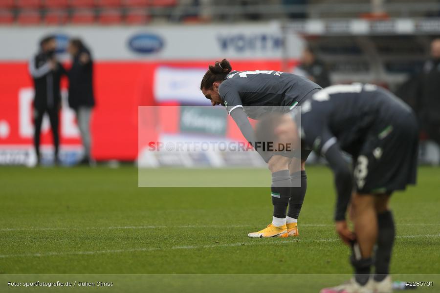 Dominik Kaiser, Enttäuscht, Valmir Sulejmani, Voith-Arena, Heidenheim, 12.12.2020, DFL, sport, action, Fussball, Deutschland, Dezember 2020, Saison 2020/2021, 2. Bundesliga, Hannover 96, 1. FC Heidenheim 1846 - Bild-ID: 2285701 Dominik Kaiser, Enttäuscht, Valmir Sulejmani, Voith-Arena, Heidenheim, 12.12.2020, DFL, sport, action, Fussball, Deutschland, Dezember 2020, Saison 2020/2021, 2. Bundesliga, Hannover 96, 1. FC Heidenheim 1846 - Bild-ID: 2285701