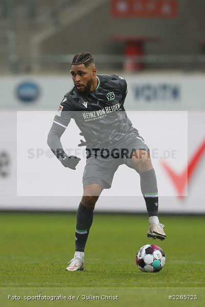Simon Falette, Voith-Arena, Heidenheim, 12.12.2020, DFL, sport, action, Fussball, Deutschland, Dezember 2020, Saison 2020/2021, 2. Bundesliga, Hannover 96, 1. FC Heidenheim 1846 - Bild-ID: 2285723 Simon Falette, Voith-Arena, Heidenheim, 12.12.2020, DFL, sport, action, Fussball, Deutschland, Dezember 2020, Saison 2020/2021, 2. Bundesliga, Hannover 96, 1. FC Heidenheim 1846 - Bild-ID: 2285723