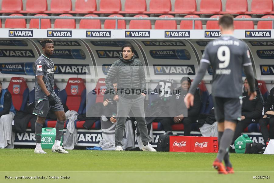 Trainer, Anweisungen, Kenan Kocak, Voith-Arena, Heidenheim, 12.12.2020, DFL, sport, action, Fussball, Deutschland, Dezember 2020, Saison 2020/2021, 2. Bundesliga, Hannover 96, 1. FC Heidenheim 1846 - Bild-ID: 2285741 Trainer, Anweisungen, Kenan Kocak, Voith-Arena, Heidenheim, 12.12.2020, DFL, sport, action, Fussball, Deutschland, Dezember 2020, Saison 2020/2021, 2. Bundesliga, Hannover 96, 1. FC Heidenheim 1846 - Bild-ID: 2285741