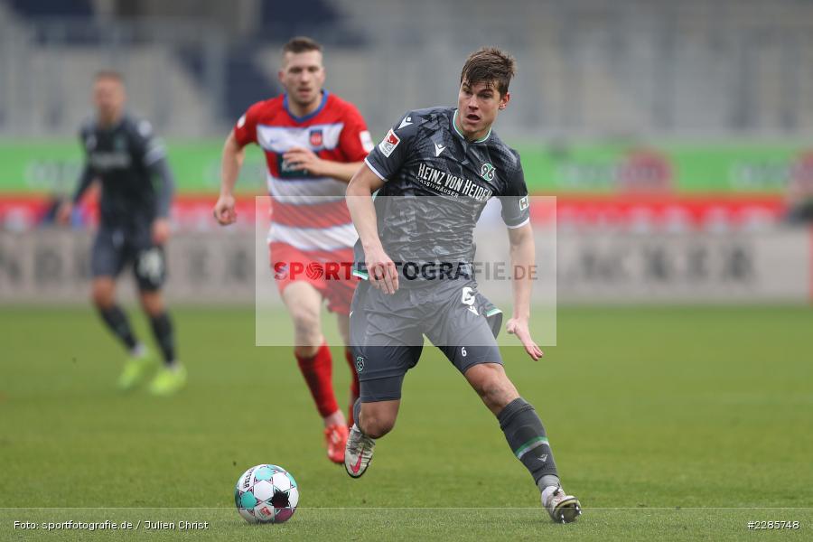 Jaka Bijol, Voith-Arena, Heidenheim, 12.12.2020, DFL, sport, action, Fussball, Deutschland, Dezember 2020, Saison 2020/2021, 2. Bundesliga, Hannover 96, 1. FC Heidenheim 1846 - Bild-ID: 2285748