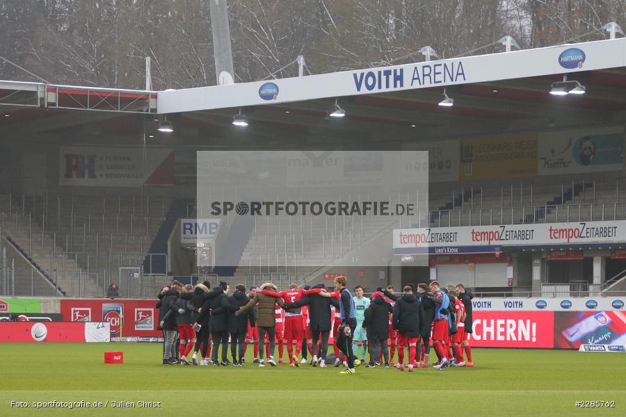 Zusammenhalt, Team, Mannschaftskreis, Voith-Arena, Heidenheim, 12.12.2020, DFL, sport, action, Fussball, Deutschland, Dezember 2020, Saison 2020/2021, 2. Bundesliga, Hannover 96, 1. FC Heidenheim 1846 - Bild-ID: 2285762