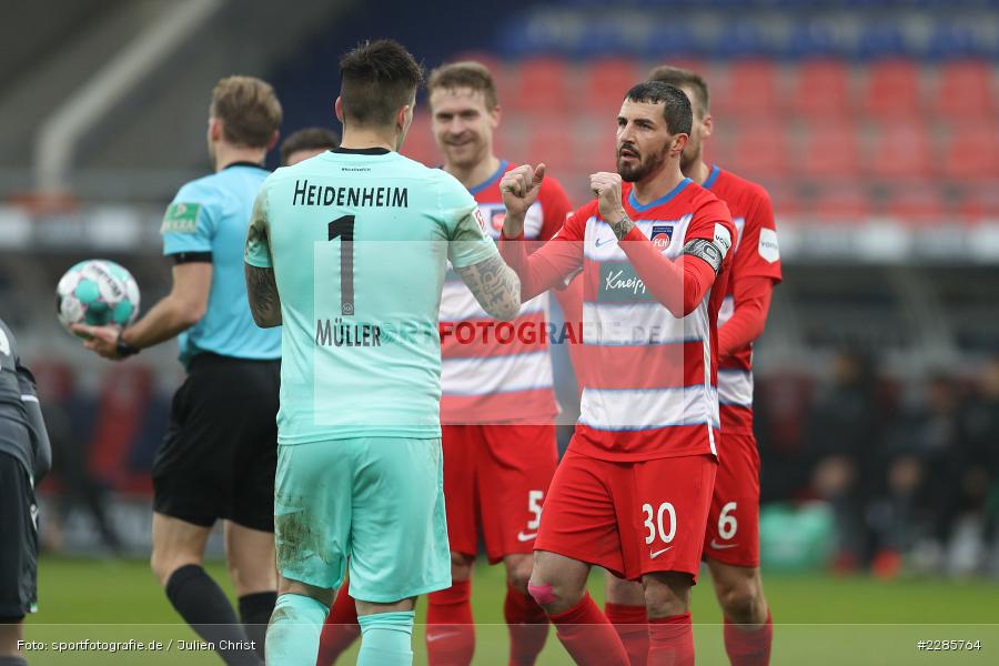 abklatschen, Norman Theuerkauf, Kevin Müller, Voith-Arena, Heidenheim, 12.12.2020, DFL, sport, action, Fussball, Deutschland, Dezember 2020, Saison 2020/2021, 2. Bundesliga, Hannover 96, 1. FC Heidenheim 1846 - Bild-ID: 2285764 abklatschen, Norman Theuerkauf, Kevin Müller, Voith-Arena, Heidenheim, 12.12.2020, DFL, sport, action, Fussball, Deutschland, Dezember 2020, Saison 2020/2021, 2. Bundesliga, Hannover 96, 1. FC Heidenheim 1846 - Bild-ID: 2285764