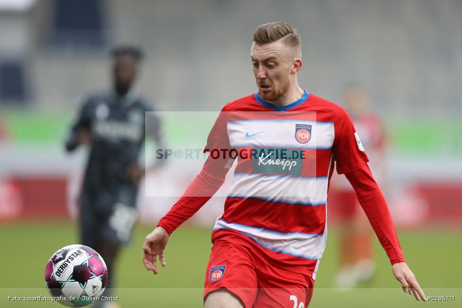Tobias Mohr, Voith-Arena, Heidenheim, 12.12.2020, DFL, sport, action, Fussball, Deutschland, Dezember 2020, Saison 2020/2021, 2. Bundesliga, Hannover 96, 1. FC Heidenheim 1846 - Bild-ID: 2285771 Tobias Mohr, Voith-Arena, Heidenheim, 12.12.2020, DFL, sport, action, Fussball, Deutschland, Dezember 2020, Saison 2020/2021, 2. Bundesliga, Hannover 96, 1. FC Heidenheim 1846 - Bild-ID: 2285771