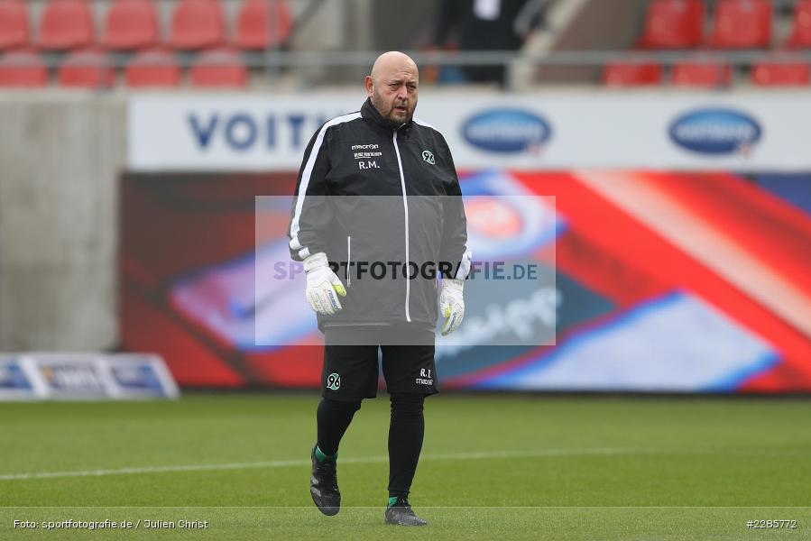 Torwart-Trainer, Rolf Moßmann, Voith-Arena, Heidenheim, 12.12.2020, DFL, sport, action, Fussball, Deutschland, Dezember 2020, Saison 2020/2021, 2. Bundesliga, Hannover 96, 1. FC Heidenheim 1846 - Bild-ID: 2285772 Torwart-Trainer, Rolf Moßmann, Voith-Arena, Heidenheim, 12.12.2020, DFL, sport, action, Fussball, Deutschland, Dezember 2020, Saison 2020/2021, 2. Bundesliga, Hannover 96, 1. FC Heidenheim 1846 - Bild-ID: 2285772