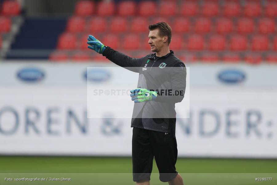 Michael Ratajczak, Voith-Arena, Heidenheim, 12.12.2020, DFL, sport, action, Fussball, Deutschland, Dezember 2020, Saison 2020/2021, 2. Bundesliga, Hannover 96, 1. FC Heidenheim 1846 - Bild-ID: 2285777 Michael Ratajczak, Voith-Arena, Heidenheim, 12.12.2020, DFL, sport, action, Fussball, Deutschland, Dezember 2020, Saison 2020/2021, 2. Bundesliga, Hannover 96, 1. FC Heidenheim 1846 - Bild-ID: 2285777