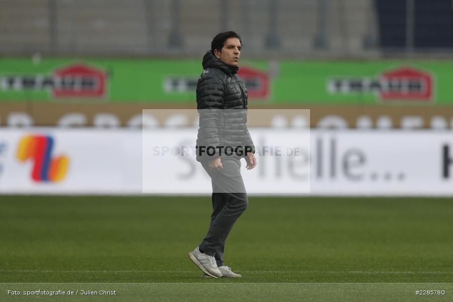 Trainer, Kenan Kocak, Voith-Arena, Heidenheim, 12.12.2020, DFL, sport, action, Fussball, Deutschland, Dezember 2020, Saison 2020/2021, 2. Bundesliga, Hannover 96, 1. FC Heidenheim 1846 - Bild-ID: 2285780