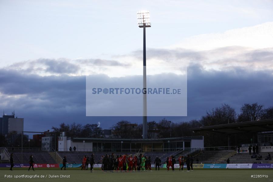 Dunkle Wolken, Stadion am Brentanobad, Frankfurt, 13.12.2020, DFL, sport, action, Fussball, Deutschland, Dezember 2020, Saison 2020/2021, Frauen-Bundesliga, FFBL, FLYERALARM Frauen-Bundesliga, FC Bayern München, Eintracht Frankfurt - Bild-ID: 2285916 Dunkle Wolken, Stadion am Brentanobad, Frankfurt, 13.12.2020, DFL, sport, action, Fussball, Deutschland, Dezember 2020, Saison 2020/2021, Frauen-Bundesliga, FFBL, FLYERALARM Frauen-Bundesliga, FC Bayern München, Eintracht Frankfurt - Bild-ID: 2285916