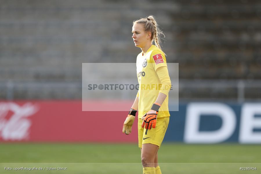 Merle Frohms, Stadion am Brentanobad, Frankfurt, 13.12.2020, DFL, sport, action, Fussball, Deutschland, Dezember 2020, Saison 2020/2021, Frauen-Bundesliga, FFBL, FLYERALARM Frauen-Bundesliga, FC Bayern München, Eintracht Frankfurt - Bild-ID: 2285924 Merle Frohms, Stadion am Brentanobad, Frankfurt, 13.12.2020, DFL, sport, action, Fussball, Deutschland, Dezember 2020, Saison 2020/2021, Frauen-Bundesliga, FFBL, FLYERALARM Frauen-Bundesliga, FC Bayern München, Eintracht Frankfurt - Bild-ID: 2285924