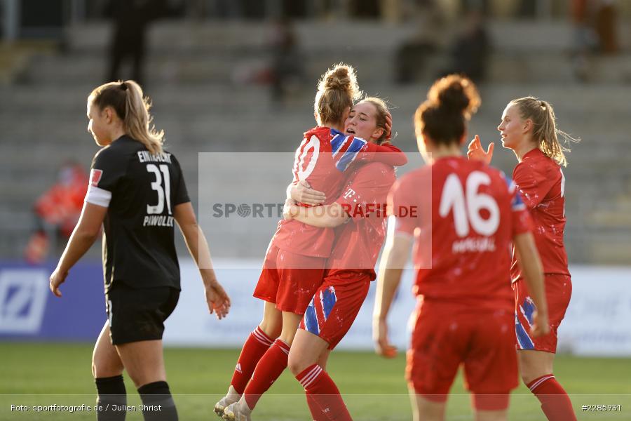 Sydney Lohmann, Linda Dallmann, Stadion am Brentanobad, Frankfurt, 13.12.2020, DFL, sport, action, Fussball, Deutschland, Dezember 2020, Saison 2020/2021, Frauen-Bundesliga, FFBL, FLYERALARM Frauen-Bundesliga, FC Bayern München, Eintracht Frankfurt - Bild-ID: 2285931 Sydney Lohmann, Linda Dallmann, Stadion am Brentanobad, Frankfurt, 13.12.2020, DFL, sport, action, Fussball, Deutschland, Dezember 2020, Saison 2020/2021, Frauen-Bundesliga, FFBL, FLYERALARM Frauen-Bundesliga, FC Bayern München, Eintracht Frankfurt - Bild-ID: 2285931