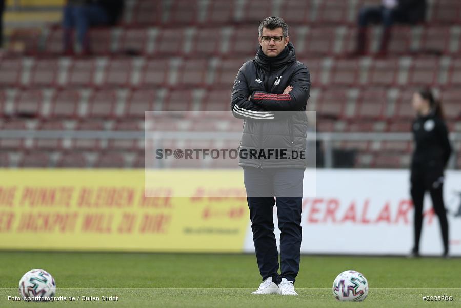 Trainer, Jens Scheuer, Stadion am Brentanobad, Frankfurt, 13.12.2020, DFL, sport, action, Fussball, Deutschland, Dezember 2020, Saison 2020/2021, Frauen-Bundesliga, FFBL, FLYERALARM Frauen-Bundesliga, FC Bayern München, Eintracht Frankfurt - Bild-ID: 2285980 Trainer, Jens Scheuer, Stadion am Brentanobad, Frankfurt, 13.12.2020, DFL, sport, action, Fussball, Deutschland, Dezember 2020, Saison 2020/2021, Frauen-Bundesliga, FFBL, FLYERALARM Frauen-Bundesliga, FC Bayern München, Eintracht Frankfurt - Bild-ID: 2285980
