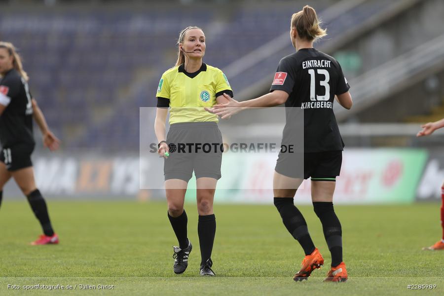 Virginia Kirchberger, Schiedsrichter, Fabienne Michel, Stadion am Brentanobad, Frankfurt, 13.12.2020, DFL, sport, action, Fussball, Deutschland, Dezember 2020, Saison 2020/2021, Frauen-Bundesliga, FFBL, FLYERALARM Frauen-Bundesliga, FC Bayern München, Eintracht Frankfurt - Bild-ID: 2285989 Virginia Kirchberger, Schiedsrichter, Fabienne Michel, Stadion am Brentanobad, Frankfurt, 13.12.2020, DFL, sport, action, Fussball, Deutschland, Dezember 2020, Saison 2020/2021, Frauen-Bundesliga, FFBL, FLYERALARM Frauen-Bundesliga, FC Bayern München, Eintracht Frankfurt - Bild-ID: 2285989