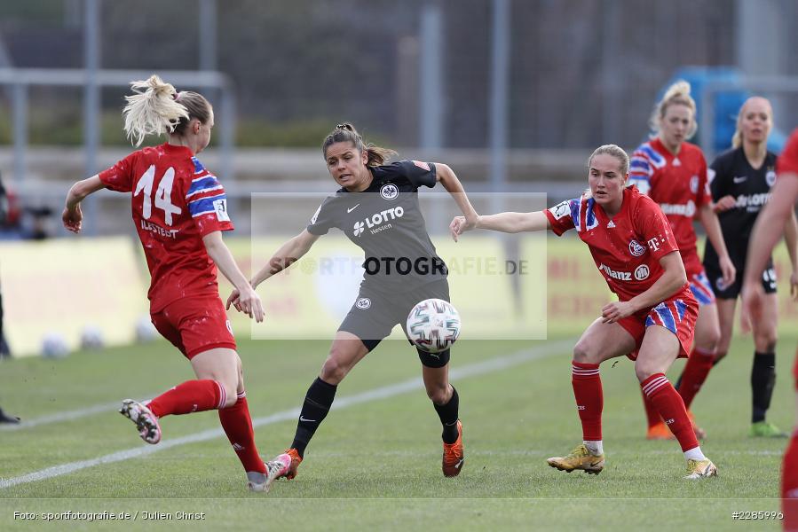 Amanda Ilestedt, Sydney Lohmann, Laura Feiersinger, Stadion am Brentanobad, Frankfurt, 13.12.2020, DFL, sport, action, Fussball, Deutschland, Dezember 2020, Saison 2020/2021, Frauen-Bundesliga, FFBL, FLYERALARM Frauen-Bundesliga, FC Bayern München, Eintracht Frankfurt - Bild-ID: 2285996 Amanda Ilestedt, Sydney Lohmann, Laura Feiersinger, Stadion am Brentanobad, Frankfurt, 13.12.2020, DFL, sport, action, Fussball, Deutschland, Dezember 2020, Saison 2020/2021, Frauen-Bundesliga, FFBL, FLYERALARM Frauen-Bundesliga, FC Bayern München, Eintracht Frankfurt - Bild-ID: 2285996