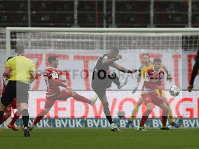 Fotos von FC Würzburger Kickers - SV Sandhausen auf sportfotografie.de