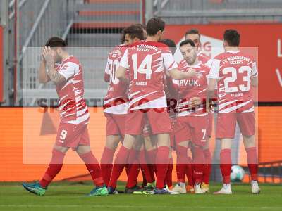 Fotos von FC Würzburger Kickers - SV Sandhausen auf sportfotografie.de