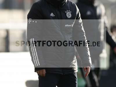 Fotos von Eintracht Frankfurt - FC Bayern München auf sportfotografie.de