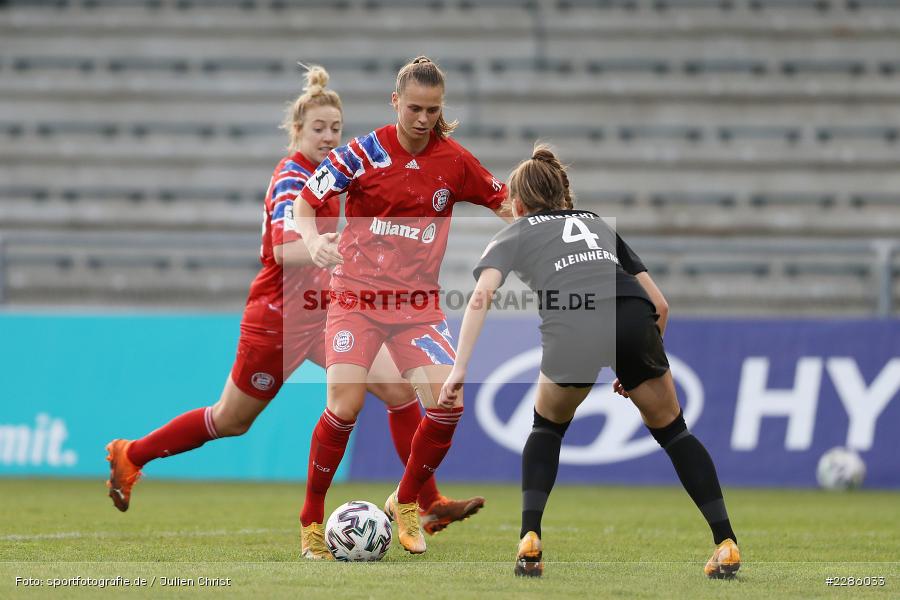 Sophia Kleinherne, Carolin Simon, Klara Bühl, Stadion am Brentanobad, Frankfurt, 13.12.2020, DFL, sport, action, Fussball, Deutschland, Dezember 2020, Saison 2020/2021, Frauen-Bundesliga, FFBL, FLYERALARM Frauen-Bundesliga, FC Bayern München, Eintracht Frankfurt - Bild-ID: 2286033 Sophia Kleinherne, Carolin Simon, Klara Bühl, Stadion am Brentanobad, Frankfurt, 13.12.2020, DFL, sport, action, Fussball, Deutschland, Dezember 2020, Saison 2020/2021, Frauen-Bundesliga, FFBL, FLYERALARM Frauen-Bundesliga, FC Bayern München, Eintracht Frankfurt - Bild-ID: 2286033