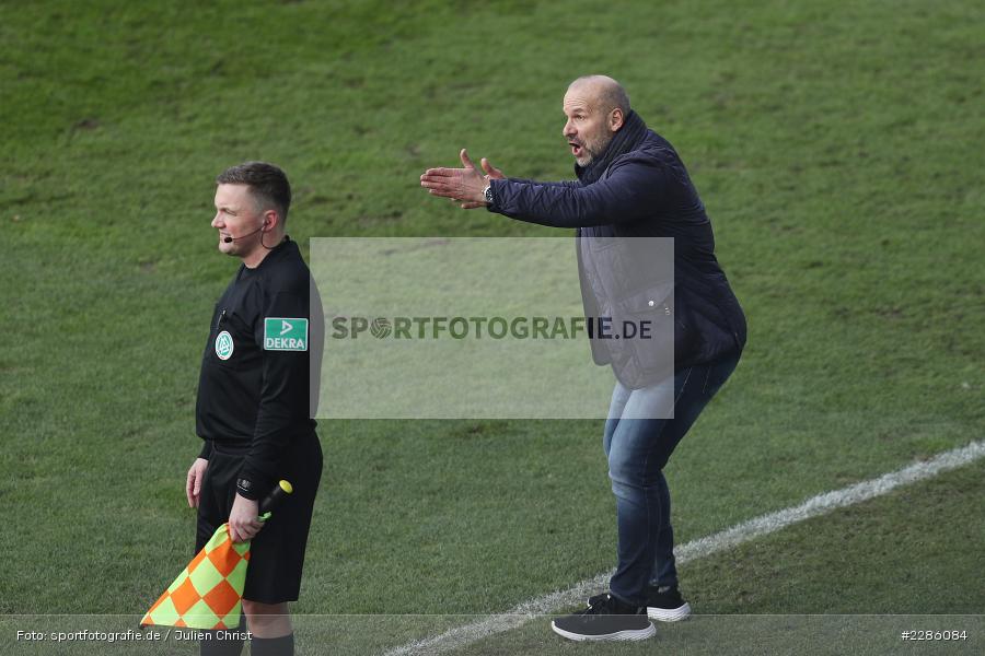 Trainer, Hände, gestikuliert, außer sich, wütend, Bernhard Trares, Merck-Stadion, Darmstadt, 19.12.2020, DFL, sport, action, Fussball, Deutschland, Dezember 2020, Saison 2020/2021, 2. Bundesliga, FC Würzburger Kickers, SV Darmstadt 98 - Bild-ID: 2286084