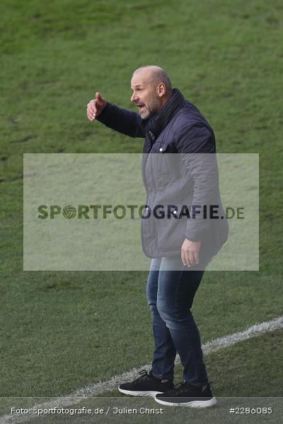 Trainer, Hände, gestikuliert, außer sich, wütend, Bernhard Trares, Merck-Stadion, Darmstadt, 19.12.2020, DFL, sport, action, Fussball, Deutschland, Dezember 2020, Saison 2020/2021, 2. Bundesliga, FC Würzburger Kickers, SV Darmstadt 98 - Bild-ID: 2286085