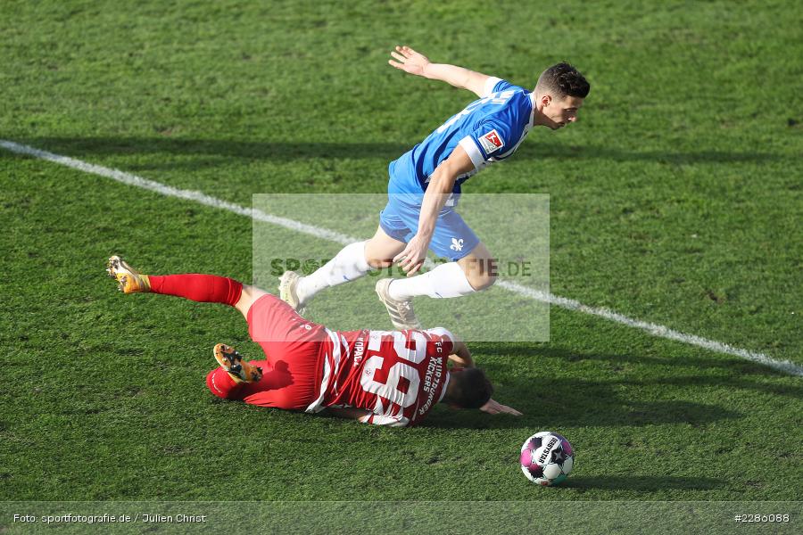 Nicolai Rapp, am Boden, David Kopacz, Merck-Stadion, Darmstadt, 19.12.2020, DFL, sport, action, Fussball, Deutschland, Dezember 2020, Saison 2020/2021, 2. Bundesliga, FC Würzburger Kickers, SV Darmstadt 98 - Bild-ID: 2286088 Nicolai Rapp, am Boden, David Kopacz, Merck-Stadion, Darmstadt, 19.12.2020, DFL, sport, action, Fussball, Deutschland, Dezember 2020, Saison 2020/2021, 2. Bundesliga, FC Würzburger Kickers, SV Darmstadt 98 - Bild-ID: 2286088