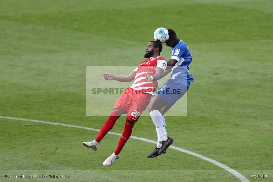 Patric Pfeiffer, Ridge Munsy, Merck-Stadion, Darmstadt, 19.12.2020, DFL, sport, action, Fussball, Deutschland, Dezember 2020, Saison 2020/2021, 2. Bundesliga, FC Würzburger Kickers, SV Darmstadt 98 - Bild-ID: 2286102 Patric Pfeiffer, Ridge Munsy, Merck-Stadion, Darmstadt, 19.12.2020, DFL, sport, action, Fussball, Deutschland, Dezember 2020, Saison 2020/2021, 2. Bundesliga, FC Würzburger Kickers, SV Darmstadt 98 - Bild-ID: 2286102