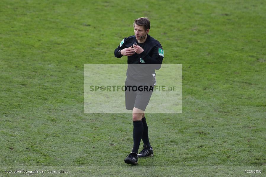 Schiedsrichter, Patrick Ittrich, Merck-Stadion, Darmstadt, 19.12.2020, DFL, sport, action, Fussball, Deutschland, Dezember 2020, Saison 2020/2021, 2. Bundesliga, FC Würzburger Kickers, SV Darmstadt 98 - Bild-ID: 2286158 Schiedsrichter, Patrick Ittrich, Merck-Stadion, Darmstadt, 19.12.2020, DFL, sport, action, Fussball, Deutschland, Dezember 2020, Saison 2020/2021, 2. Bundesliga, FC Würzburger Kickers, SV Darmstadt 98 - Bild-ID: 2286158