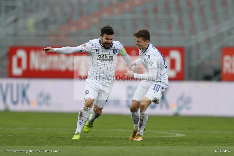 Jubeln, Tor, Torjubel, Marvin Wanitzek, Jerome Gondorf, FLYERALARM Arena, Würzburg, 02.01.2021, DFL, sport, action, Fussball, Deutschland, Januar 2021, Saison 2020/2021, Bundesliga, 2. Bundesliga, Karlsruher SC, FC Würzburger Kickers - Bild-ID: 2286424