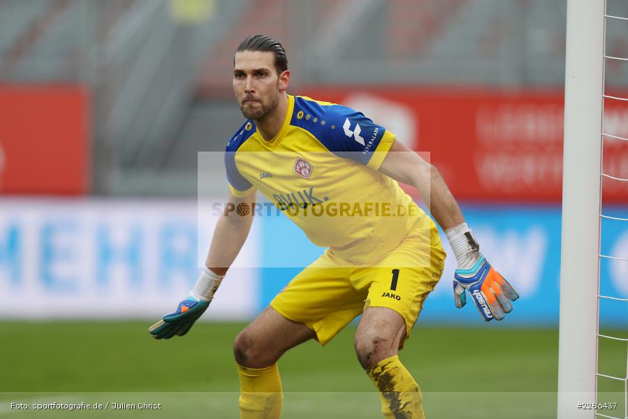 Fabian Giefer, FLYERALARM Arena, Würzburg, 02.01.2021, DFL, sport, action, Fussball, Deutschland, Januar 2021, Saison 2020/2021, Bundesliga, 2. Bundesliga, Karlsruher SC, FC Würzburger Kickers - Bild-ID: 2286437 Fabian Giefer, FLYERALARM Arena, Würzburg, 02.01.2021, DFL, sport, action, Fussball, Deutschland, Januar 2021, Saison 2020/2021, Bundesliga, 2. Bundesliga, Karlsruher SC, FC Würzburger Kickers - Bild-ID: 2286437