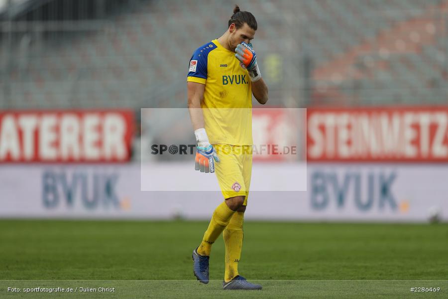 enttäuscht, Torwart, Fabian Giefer, FLYERALARM Arena, Würzburg, 02.01.2021, DFL, sport, action, Fussball, Deutschland, Januar 2021, Saison 2020/2021, Bundesliga, 2. Bundesliga, Karlsruher SC, FC Würzburger Kickers - Bild-ID: 2286469