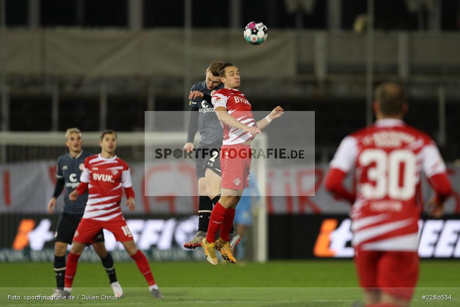 Sebastian Ohlsson, David Kopacz, FLYERALARM Arena, Würzburg, 06.01.2021, DFL, sport, action, Fussball, Deutschland, Januar 2021, Saison 2020/2021, FCSP, FWK, Bundesliga, 2. Bundesliga, FC St. Pauli, FC Würzburger Kickers - Bild-ID: 2286534