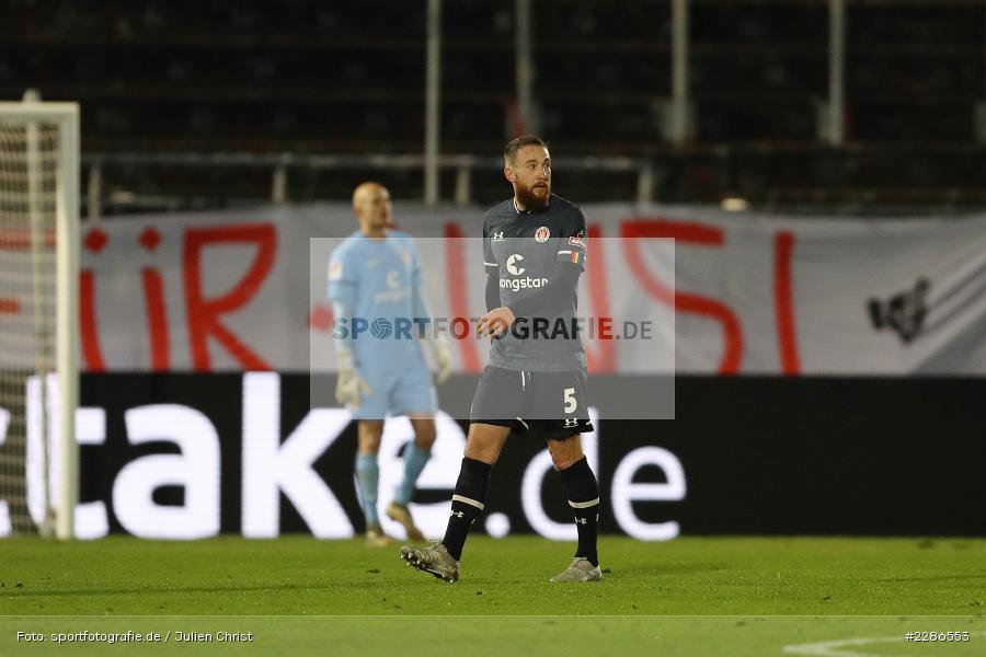 Platzverweis, Karte, Gelb-Rot, Marvin Knoll, FLYERALARM Arena, Würzburg, 06.01.2021, DFL, sport, action, Fussball, Deutschland, Januar 2021, Saison 2020/2021, FCSP, FWK, Bundesliga, 2. Bundesliga, FC St. Pauli, FC Würzburger Kickers - Bild-ID: 2286553