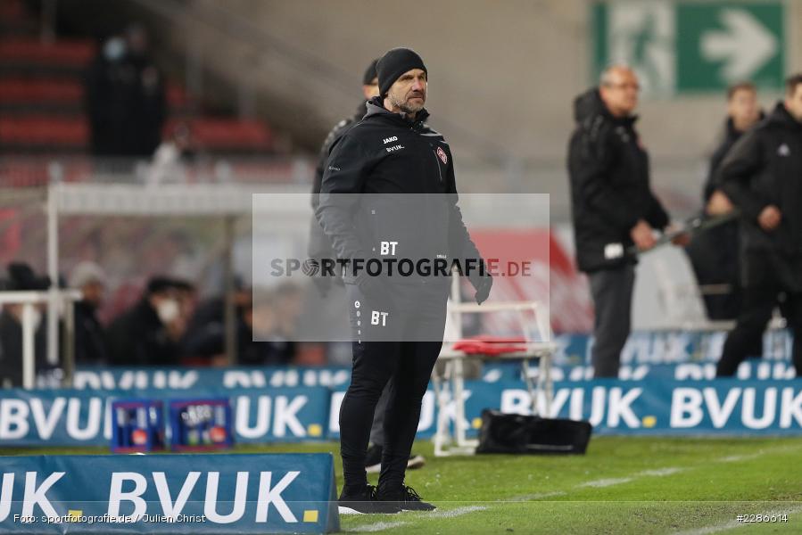 Bernhard Trares, FLYERALARM Arena, Würzburg, 06.01.2021, DFL, sport, action, Fussball, Deutschland, Januar 2021, Saison 2020/2021, FCSP, FWK, Bundesliga, 2. Bundesliga, FC St. Pauli, FC Würzburger Kickers - Bild-ID: 2286614 Bernhard Trares, FLYERALARM Arena, Würzburg, 06.01.2021, DFL, sport, action, Fussball, Deutschland, Januar 2021, Saison 2020/2021, FCSP, FWK, Bundesliga, 2. Bundesliga, FC St. Pauli, FC Würzburger Kickers - Bild-ID: 2286614