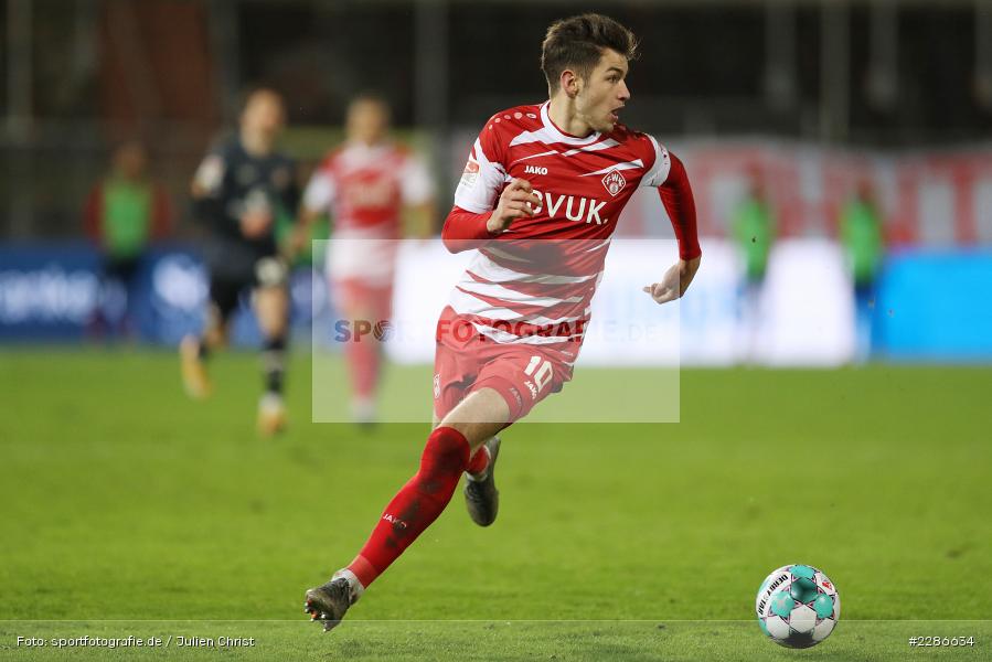 Ball, Dynamik, Marvin Pieringer, FLYERALARM Arena, Würzburg, 06.01.2021, DFL, sport, action, Fussball, Deutschland, Januar 2021, Saison 2020/2021, FCSP, FWK, Bundesliga, 2. Bundesliga, FC St. Pauli, FC Würzburger Kickers - Bild-ID: 2286634