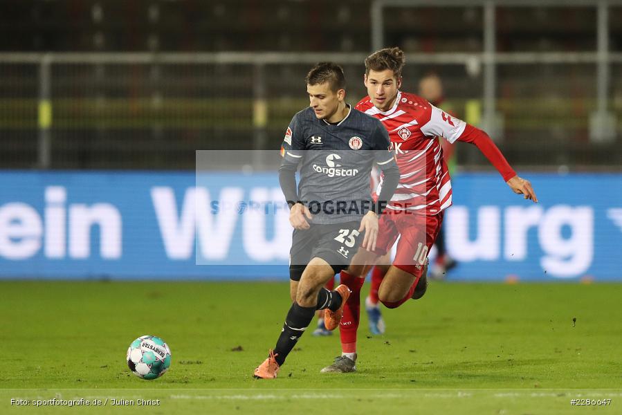 Marvin Pieringer, Adam Dzwigala, FLYERALARM Arena, Würzburg, 06.01.2021, DFL, sport, action, Fussball, Deutschland, Januar 2021, Saison 2020/2021, FCSP, FWK, Bundesliga, 2. Bundesliga, FC St. Pauli, FC Würzburger Kickers - Bild-ID: 2286647