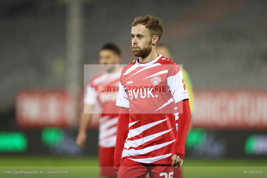 nah, Atmet durch, Martin Hašek, FLYERALARM Arena, Würzburg, 06.01.2021, DFL, sport, action, Fussball, Deutschland, Januar 2021, Saison 2020/2021, FCSP, FWK, Bundesliga, 2. Bundesliga, FC St. Pauli, FC Würzburger Kickers - Bild-ID: 2286656